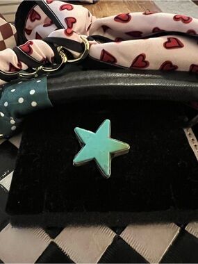 Turquoise Star Ring. Sterling Silver